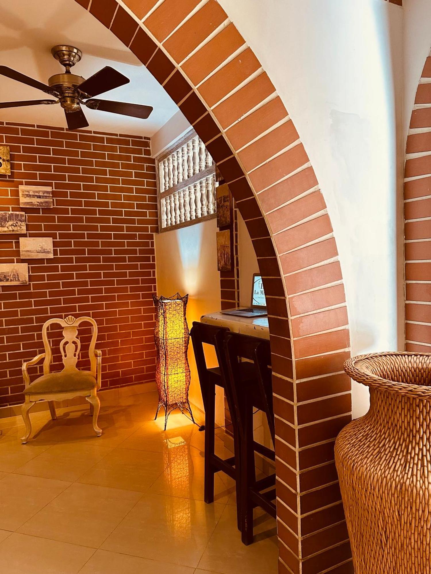 La Magdalena Hotel 2*